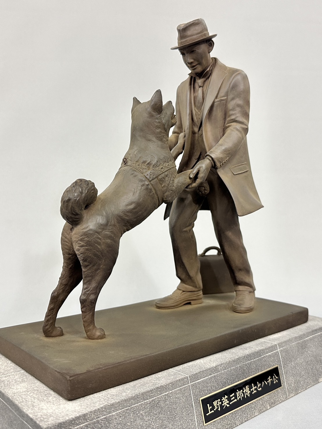 上野（英三郎）博士とハチ公像　レプリカ　(1/6サイズ)