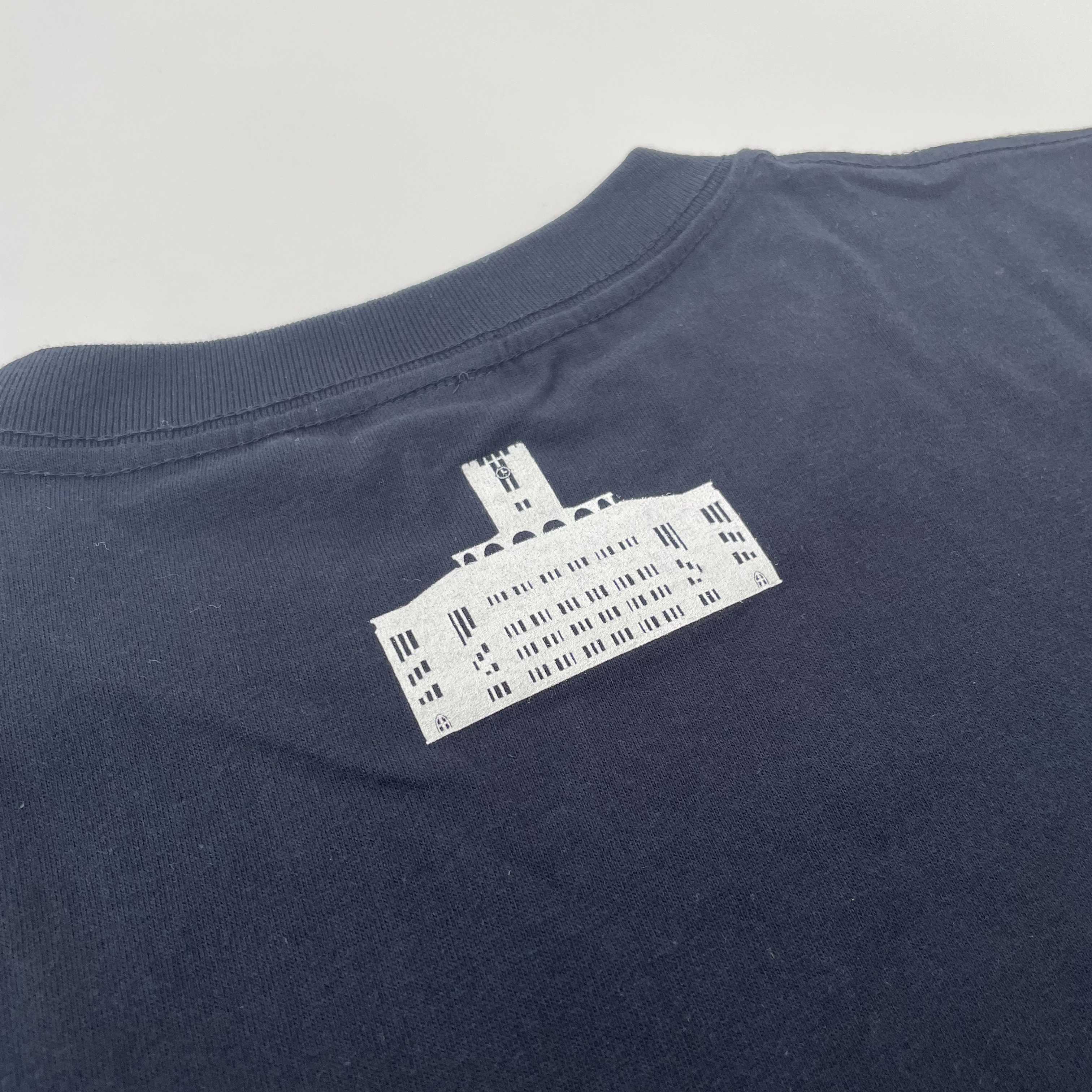 安田講堂Tシャツ（紺・M）